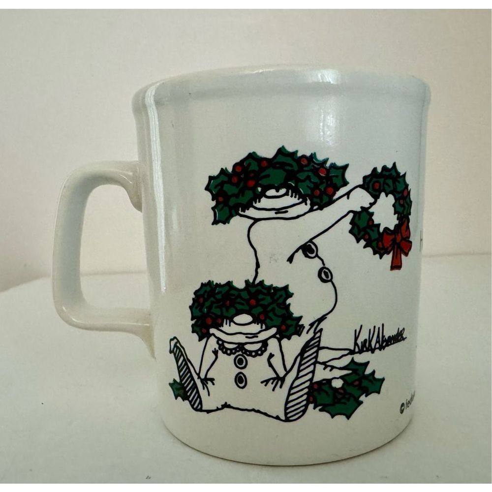 1979 Fedora & Friends‎ HAPPY HOLLY DAYS Mug Christmas Vintage